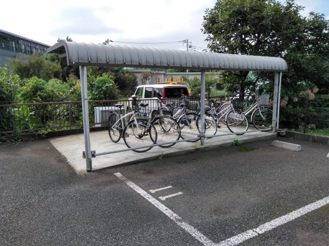 25/26 駐車場