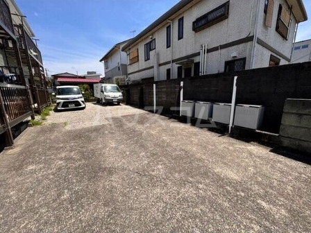 14/23 駐車場