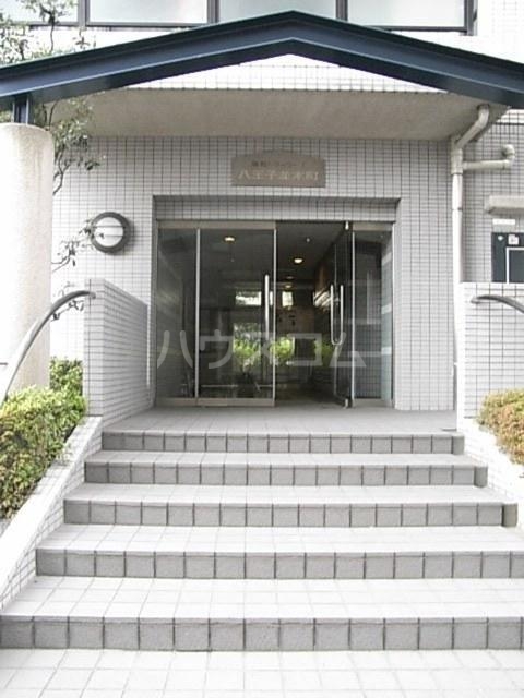 17/27 エントランス