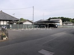 24/27 駐車場