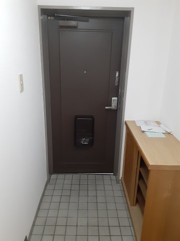13/30 玄関