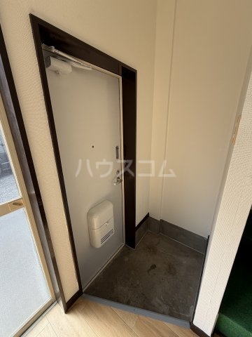 17/30 玄関