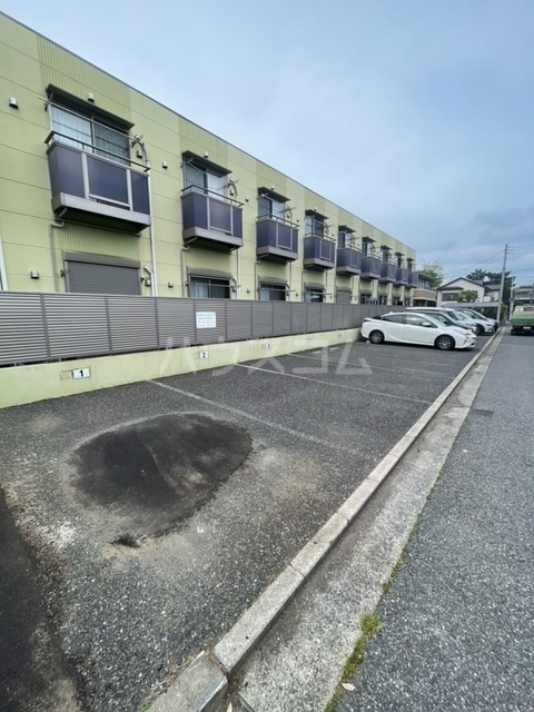 22/23 駐車場