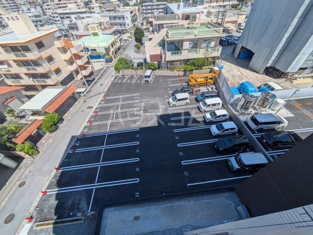20/26 駐車場