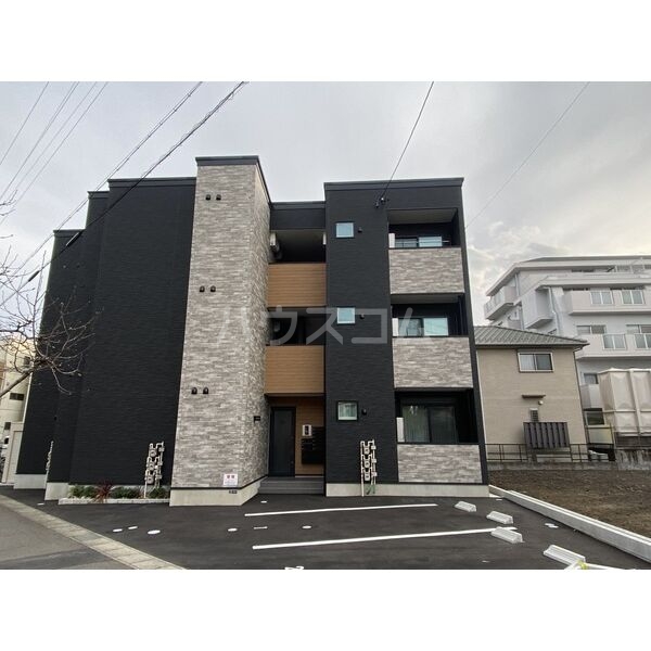 20/29 駐車場