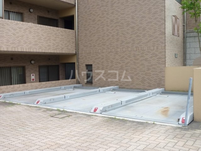 22/25 駐車場
