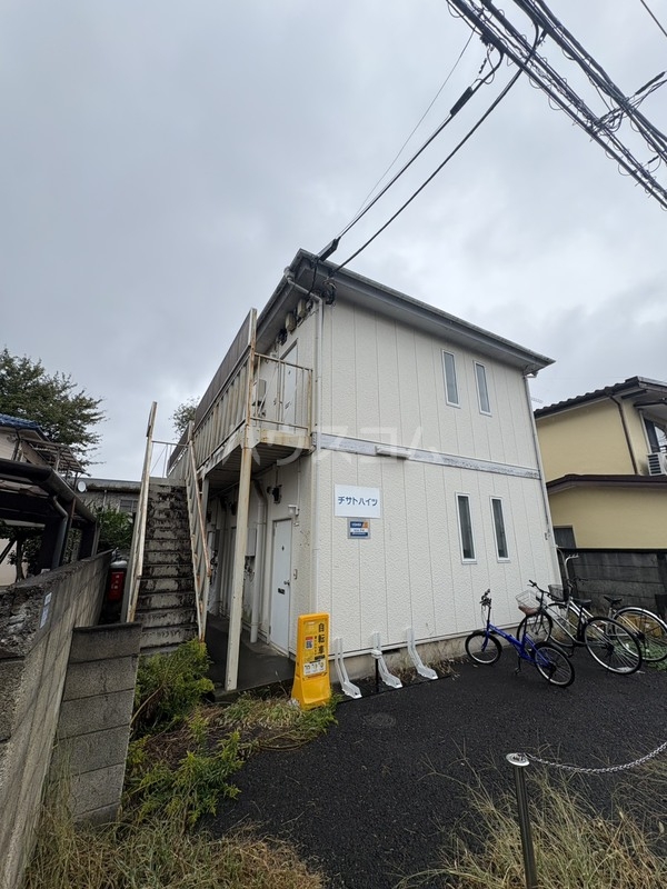 15/23 エントランス
