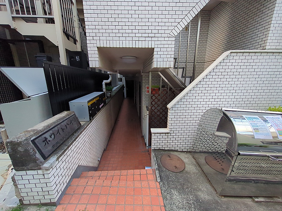 29/30 エントランス