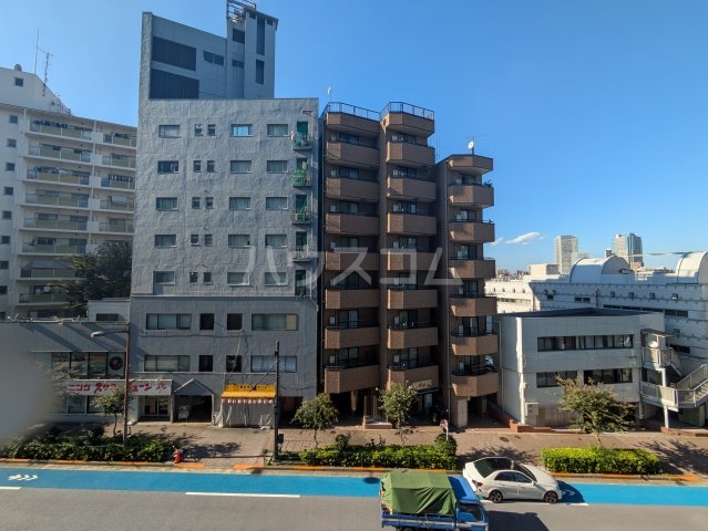 16/24 エントランス