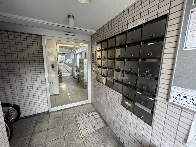 3/7 エントランス