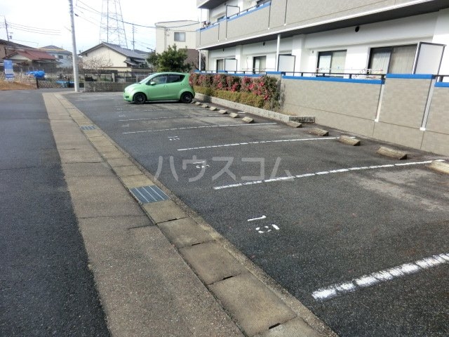 3/4 駐車場