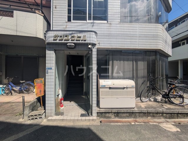 3/10 エントランス