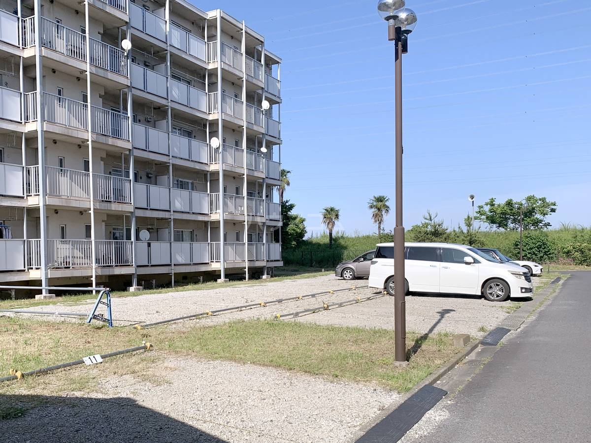 15/25 駐車場