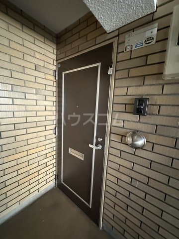 3/7 エントランス
