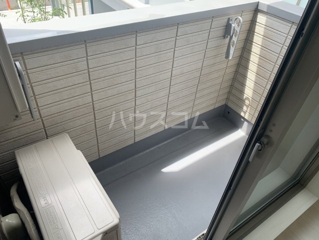 19/25 バルコニー