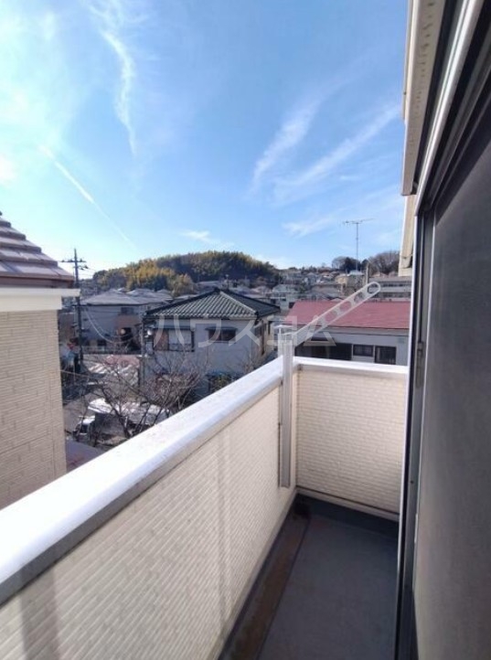 13/18 バルコニー