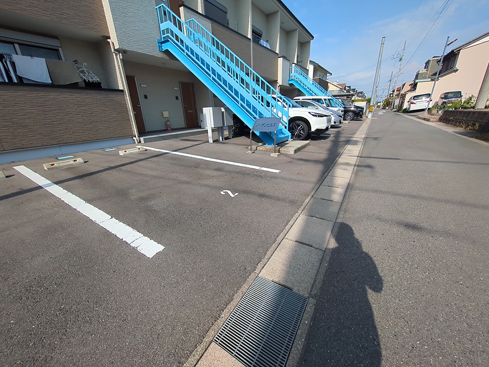 18/19 駐車場