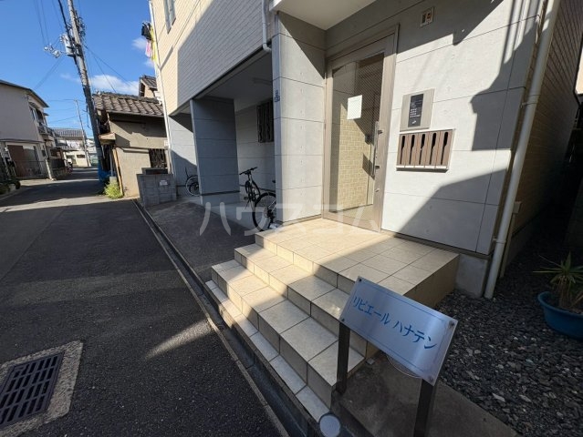 2/4 エントランス
