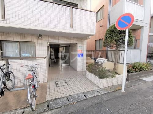 19/21 エントランス