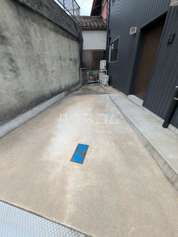 2/3 駐車場