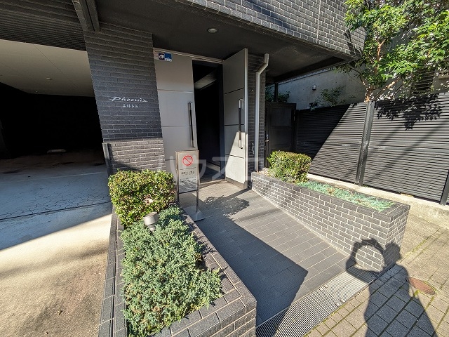 3/4 エントランス
