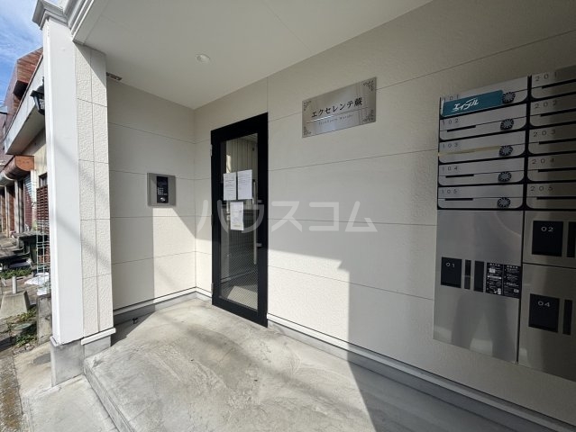 2/3 エントランス