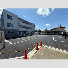 14/21 駐車場