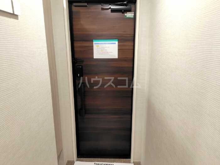 13/30 玄関