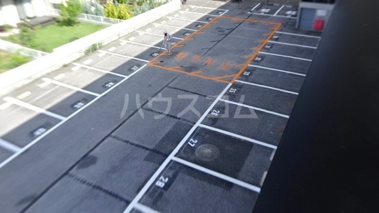 20/30 駐車場