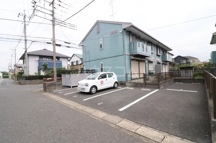 2/5 駐車場