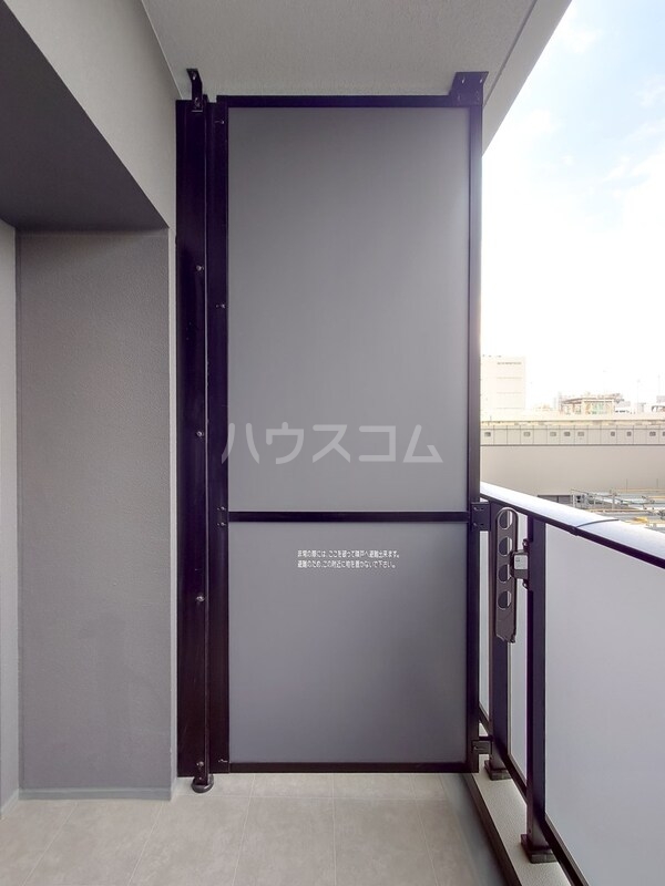 13/23 バルコニー