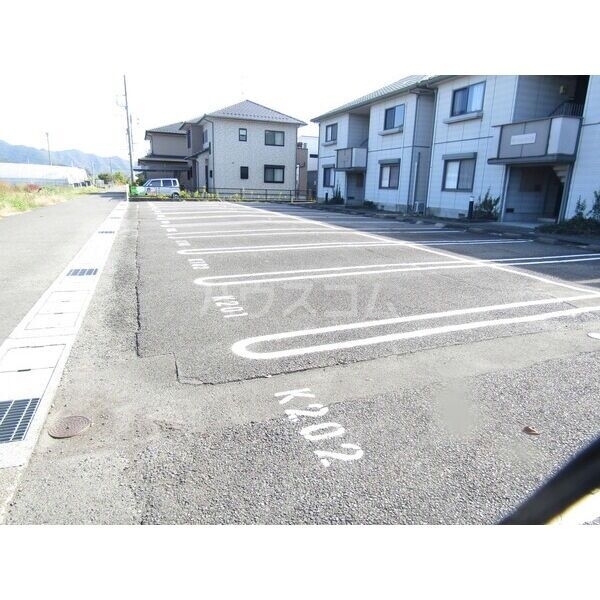 14/19 駐車場