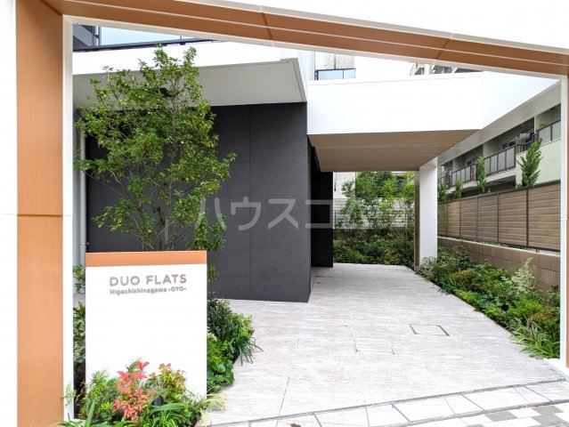 28/30 エントランス