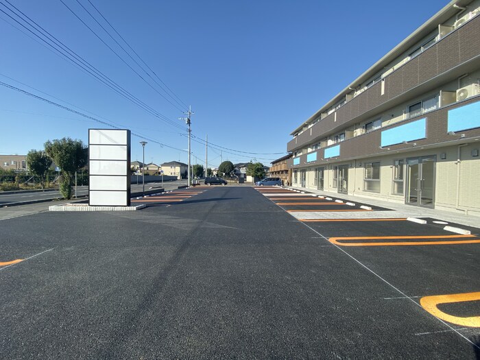 20/30 駐車場