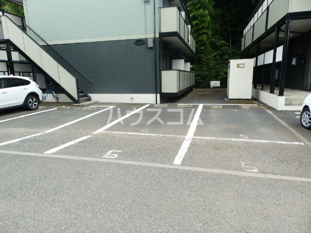 20/30 駐車場