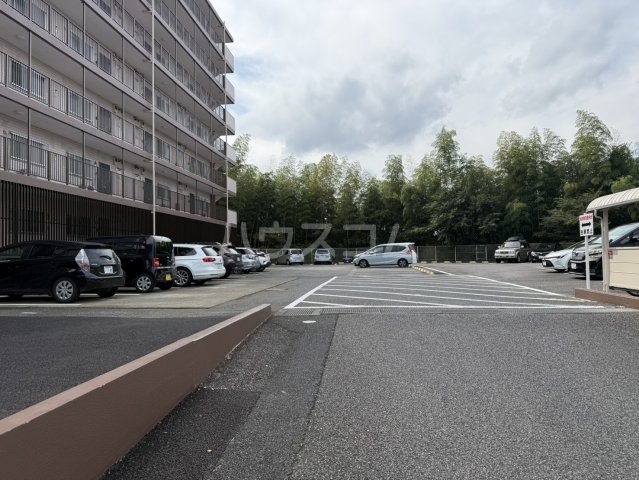3/4 駐車場