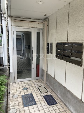 2/6 エントランス