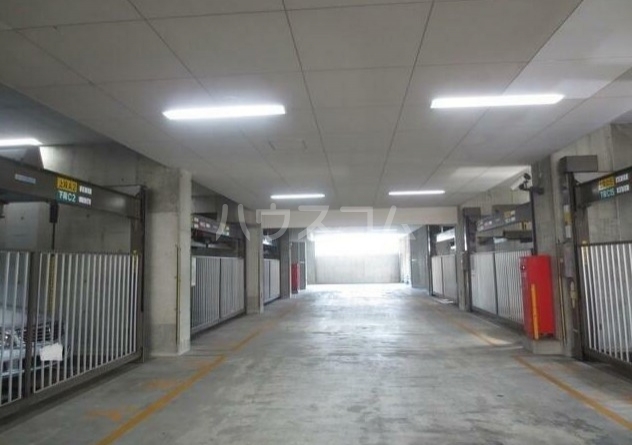 28/30 駐車場