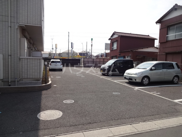 22/30 駐車場