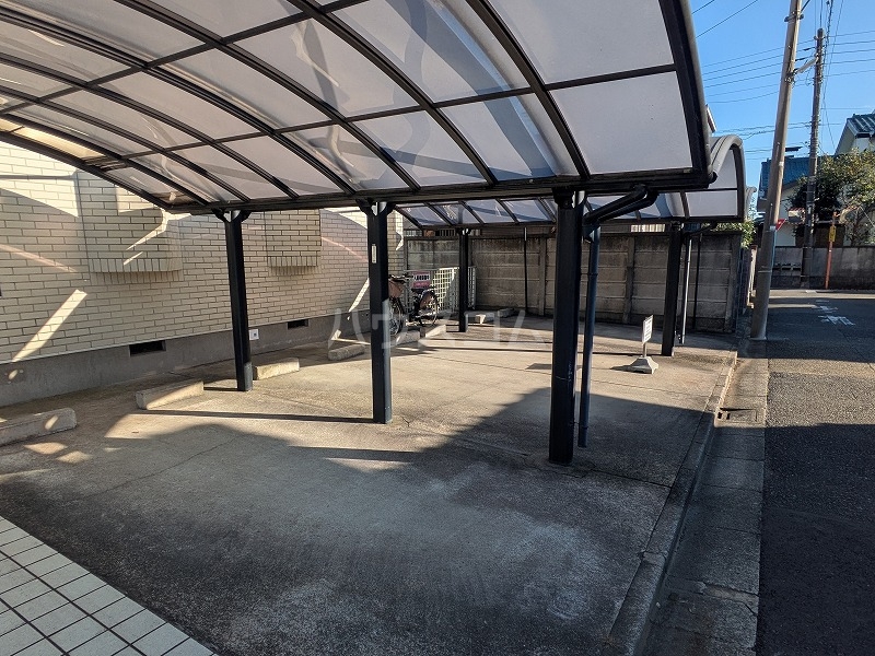 15/22 駐車場