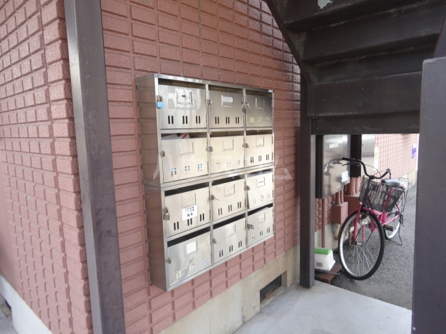 14/19 エントランス