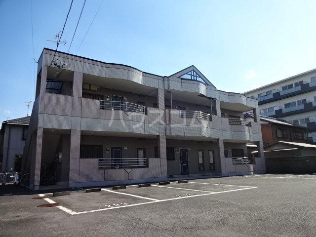 24/26 駐車場