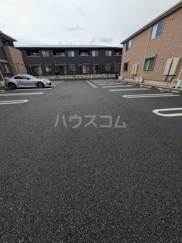 28/30 駐車場