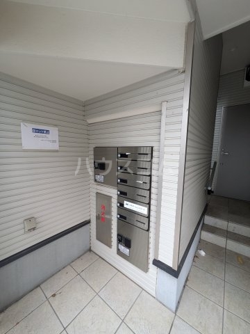 20/26 エントランス