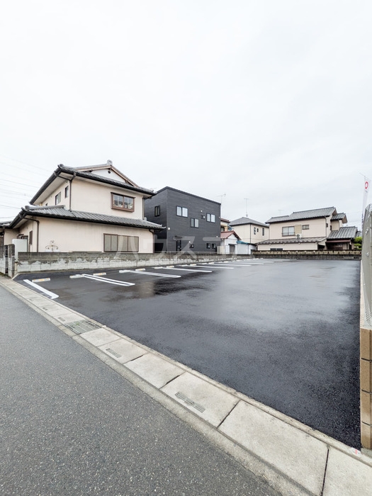 28/30 駐車場
