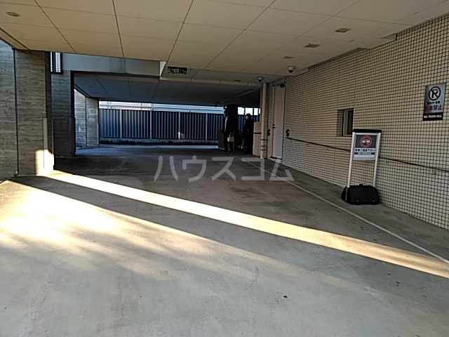 23/27 駐車場