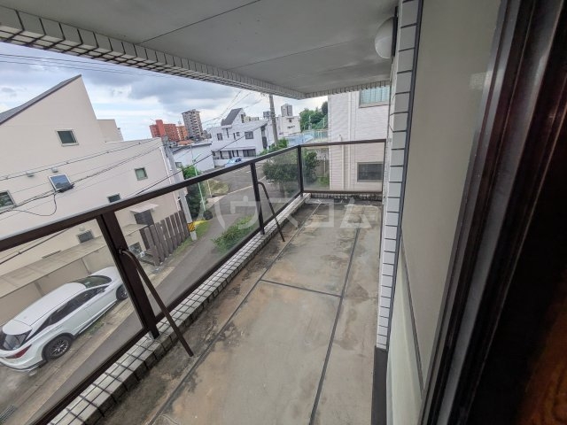 20/30 バルコニー