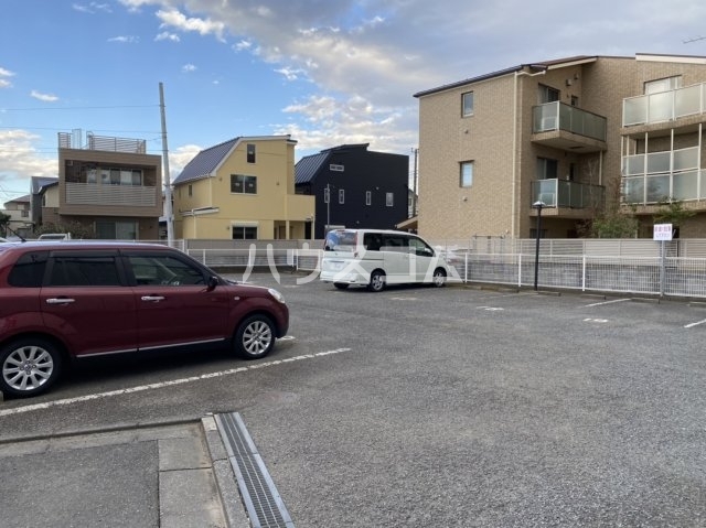 26/30 駐車場