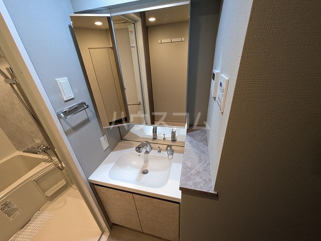 18/30 洗面