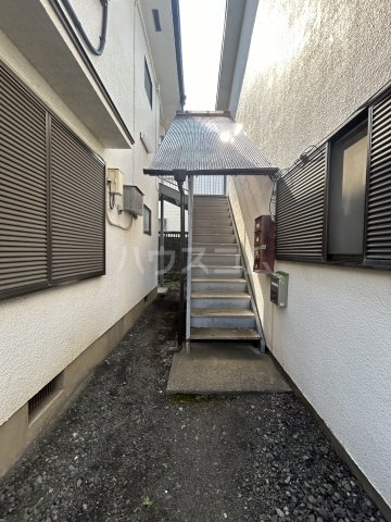 20/30 エントランス